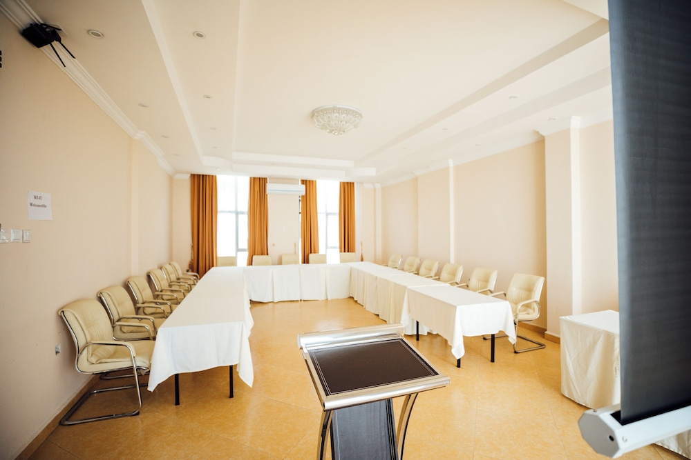 meeting & event spaces