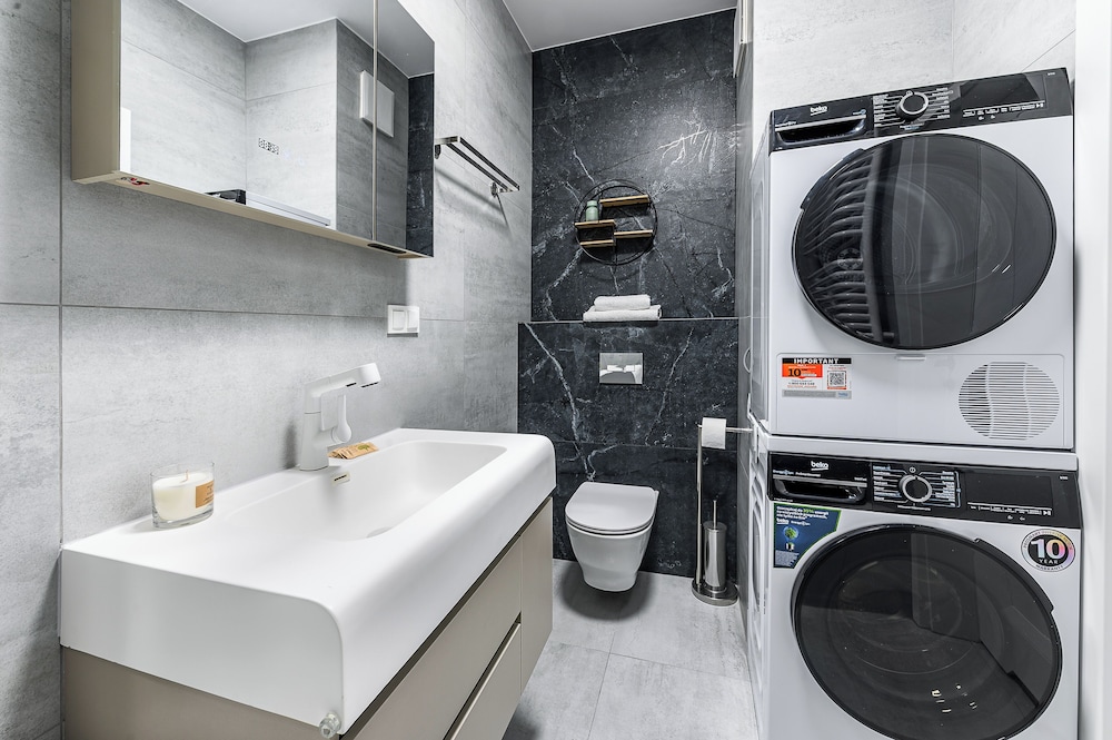 Apartment Chmielna III- P&O