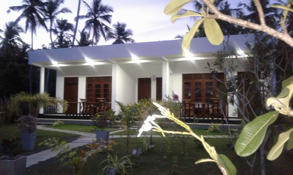 Sea Glow -Tangalle