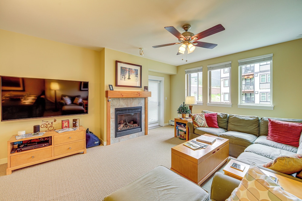 100 Steps to Gondola: Cozy Winter Park Condo!