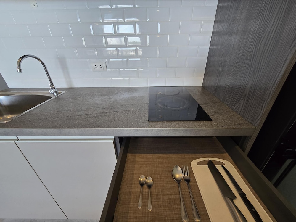 Urban Tide Studio T3 -626