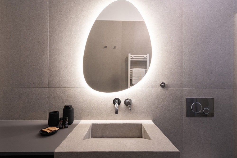 LIV - Premium Pagrati Apartment With View