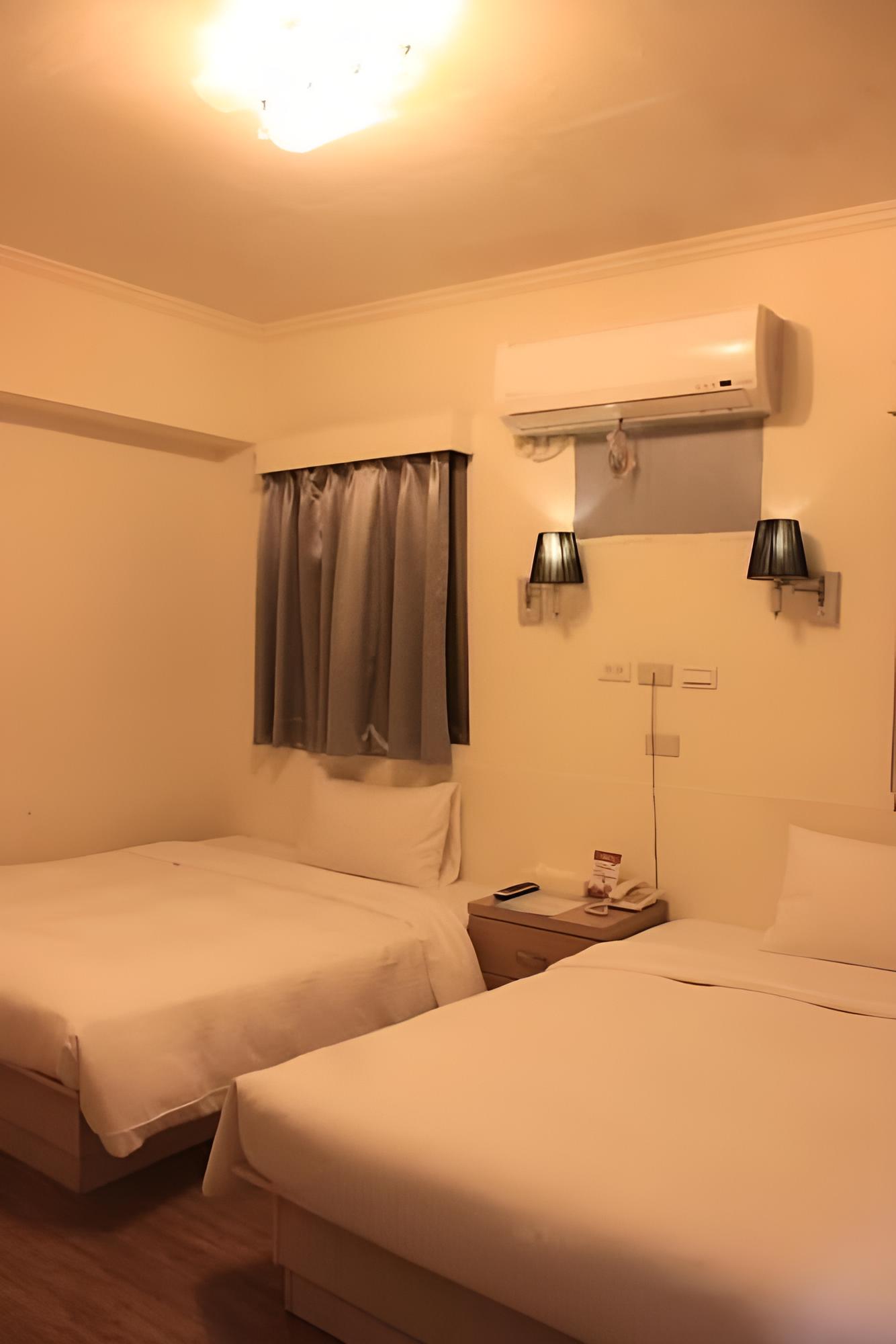 Sky 1 Hotel