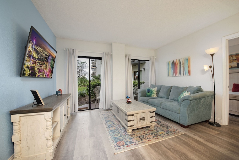 The Enclave Hotel and Suites