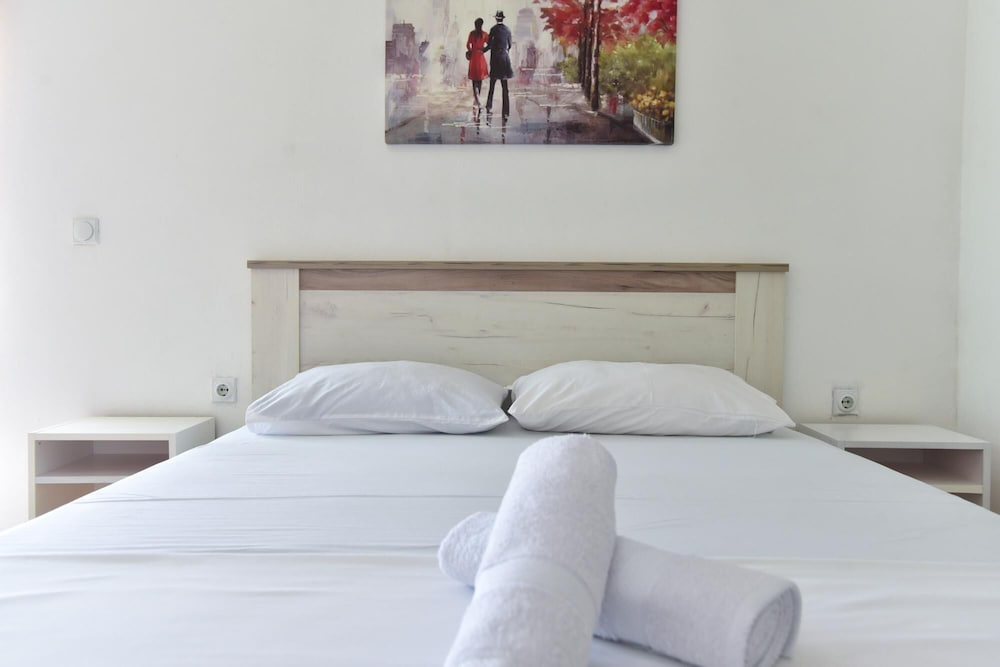 Chic Studio Flat w Garden in Ulcinj view 3
