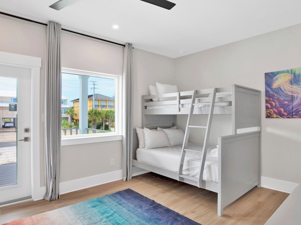 Navarre Dreams by Southern Vacation Rentals