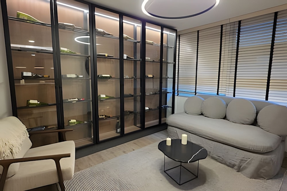 Oceana Suites Santa Rosa