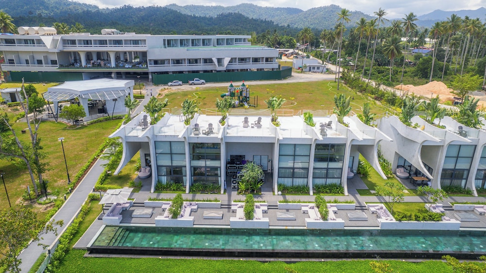 The Hotel Elizabeth Resort and Villas