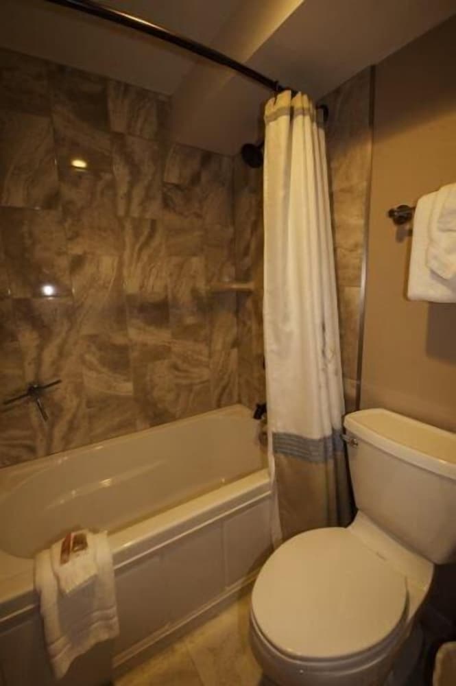 Snowdance Condominiums 2 Bedroom Apartment by Key to the Rockies