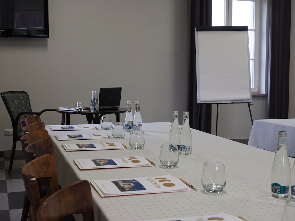 meeting & event spaces