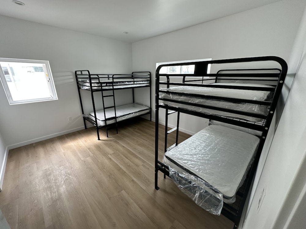 RoamHub Residences - Image 5