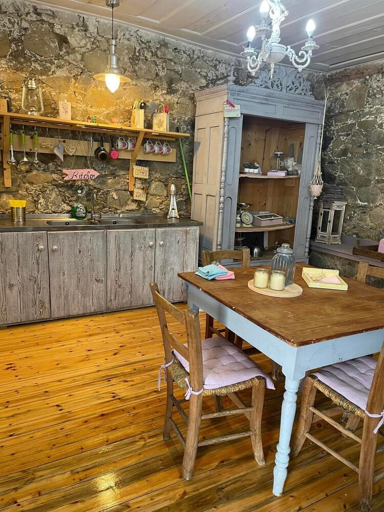 Holiday House Prodromos