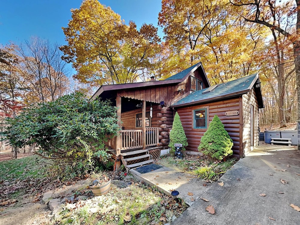 Cozy Cabin by Taylor Made Deep Creek