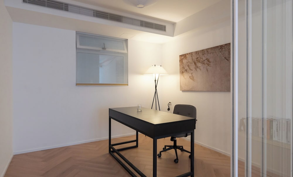 Book and Bed - Xujiahui