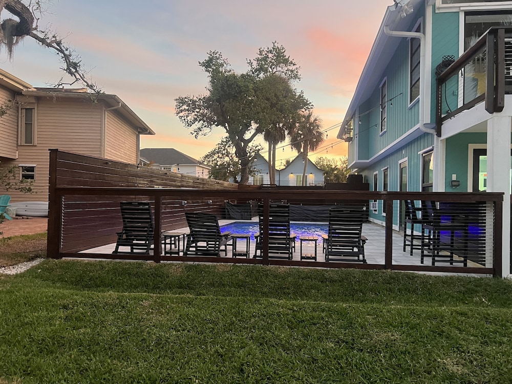 245 Nature View Manor 4 Bedroom Home