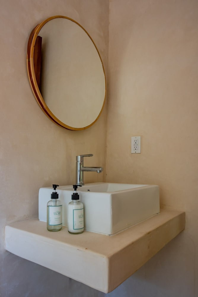Cute Bright Centric Apartment in Tulum Centro