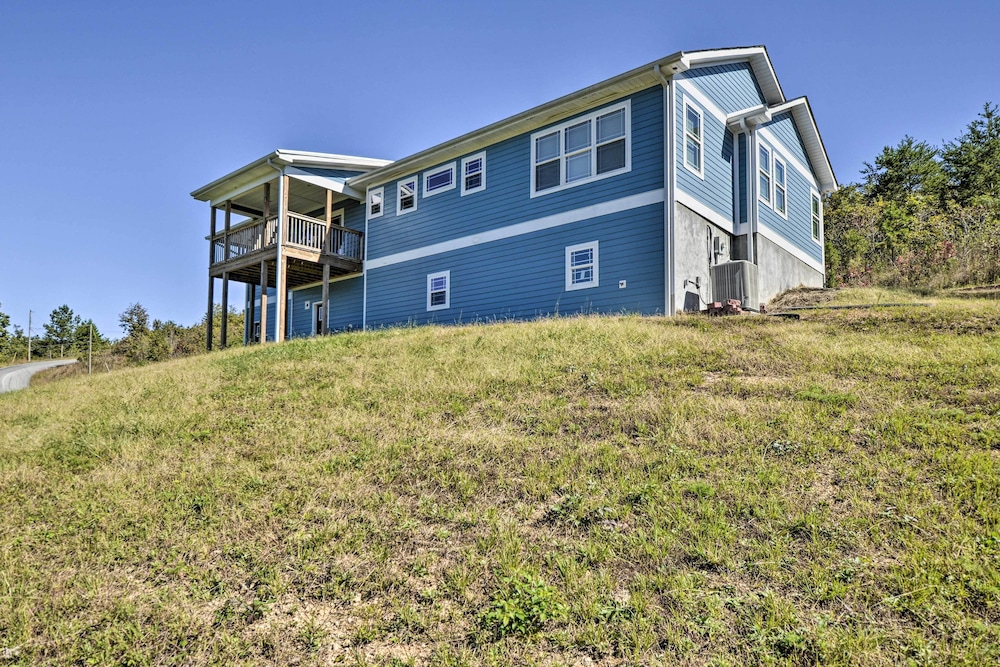 Trenton House w/ Mountain Views, Fire Pit & Grill! view 3