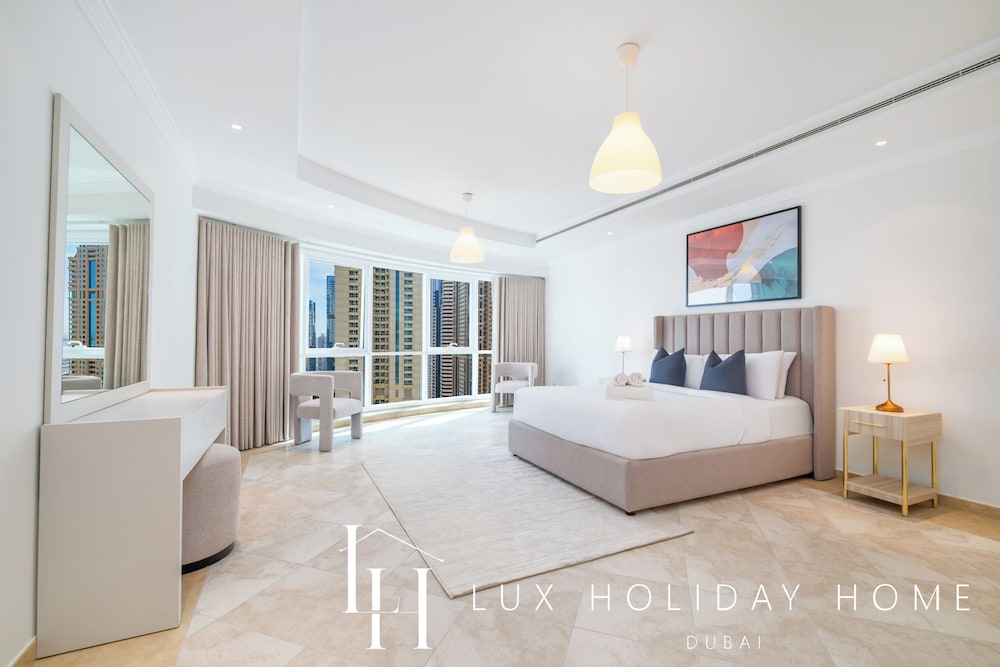 LUX The Al Seef Marina Suite 2