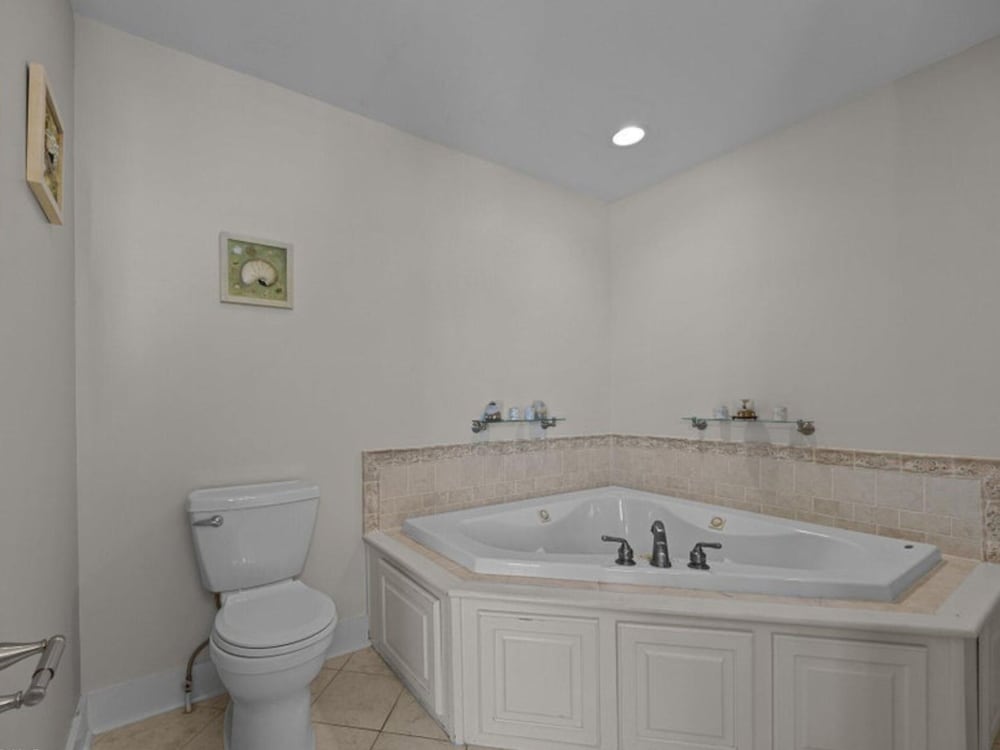 Ocean's Edge by Topsail Realty