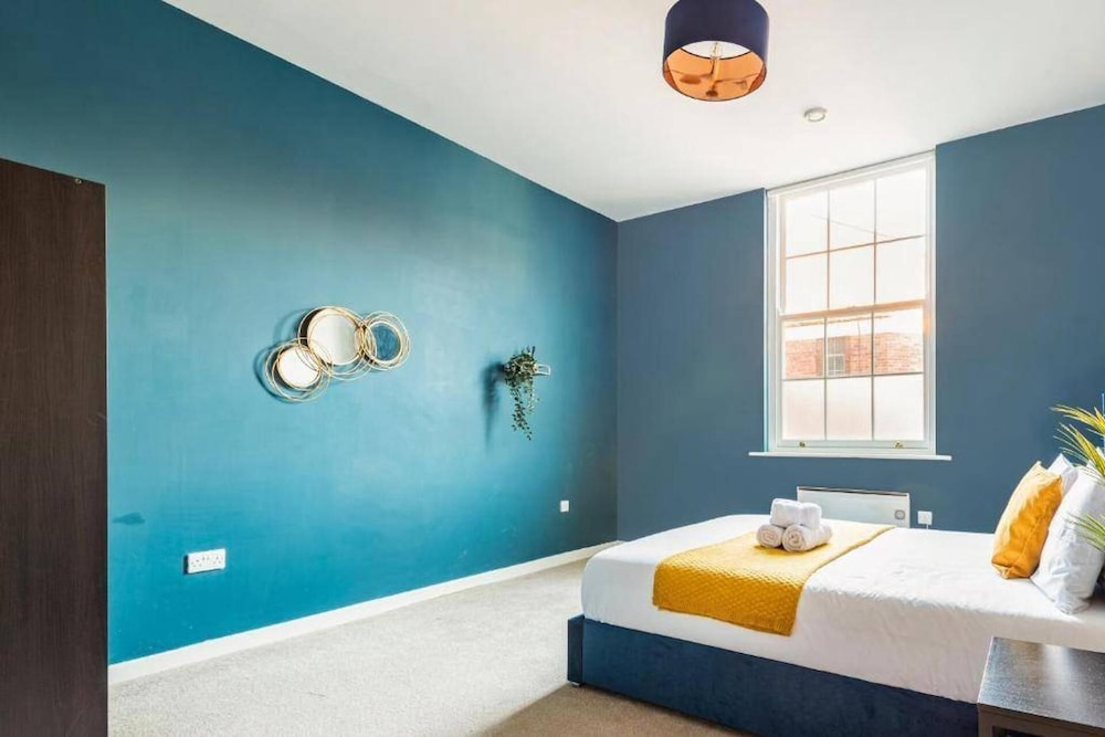 Sheffield Apt-sleeps 4-contractors & Families