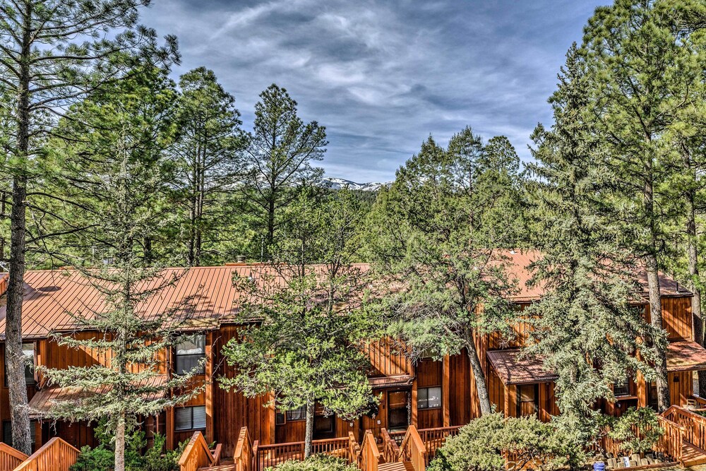 Cozy Ruidoso Condo w/ Grill & Mountain Views! view 5