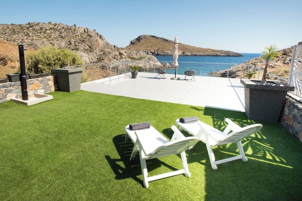 Beachfront Villa Kyma. Your own paradise