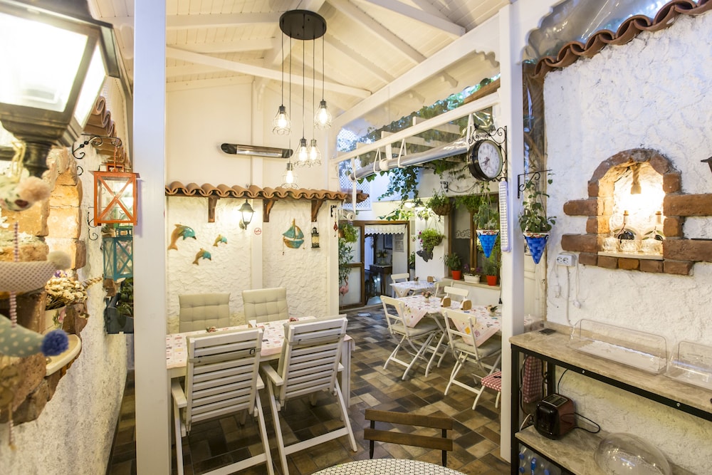 Sigacik Villa Teos Konuk Evi