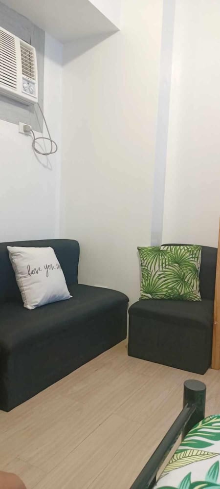 Luxurious 9th Floor Studio in Quezon City With Private Pool