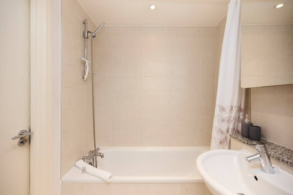 The River Thames Hideout - Modern 1bdr Flat