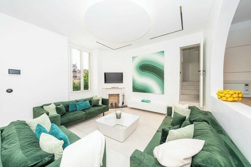 Superb Villa With Swimming Pool & Wellness Area