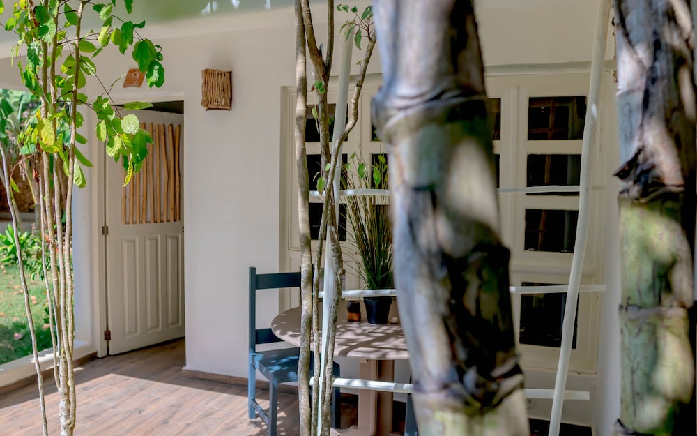 Afreeka Beach Hostel & Music Bar