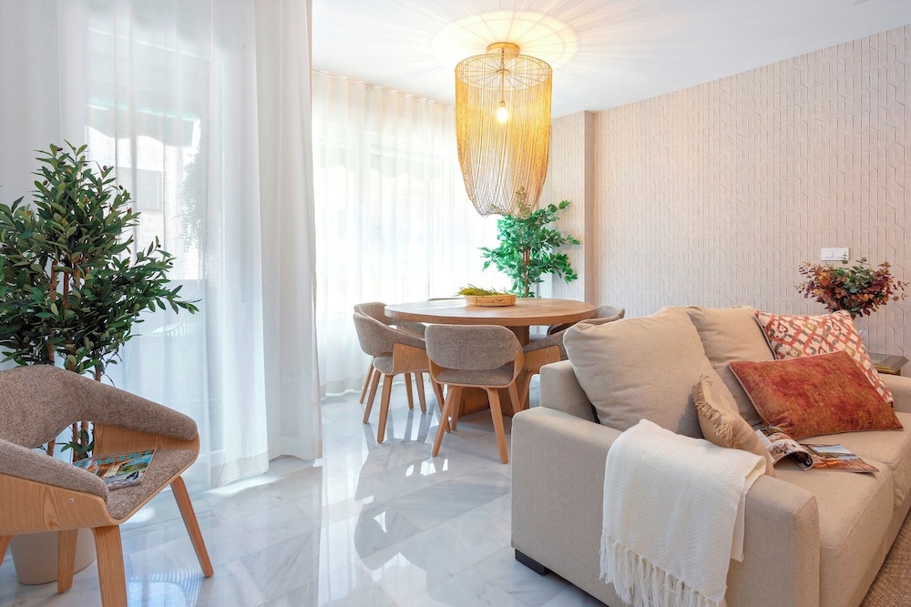 Unique Apt. With Parking in Granada. Fuente Nueva