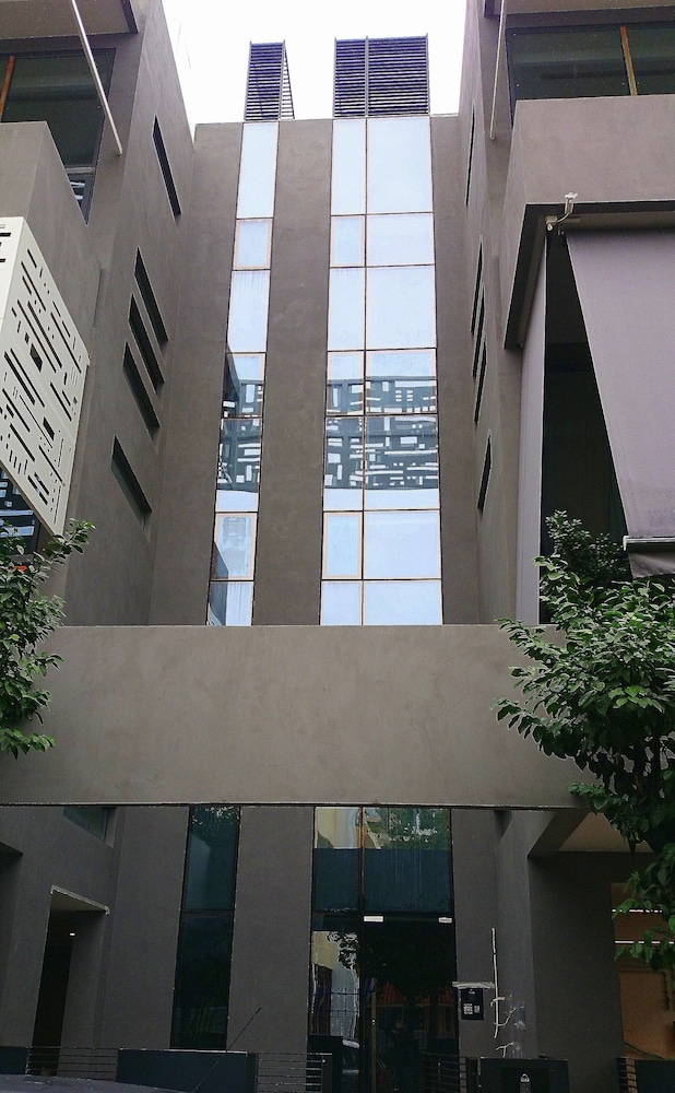 Athina Art Apartments