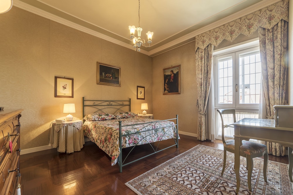 San Pietro Exclusive Panoramic Flat
