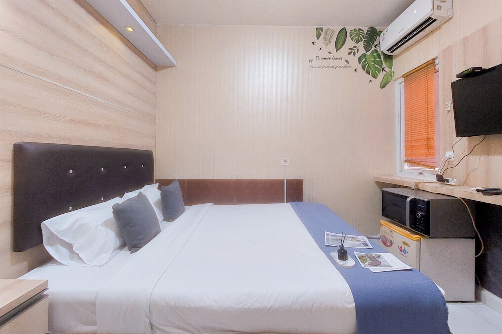 Cozy And Simply Look Studio (No Kitchen) Apartment Aeropolis Residence