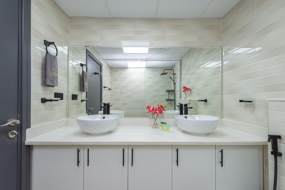 Marco Polo - 1BR with Marina Views, Near Metro & Marina Mall