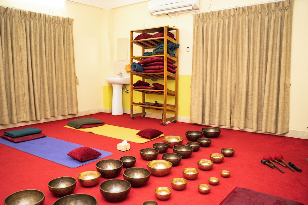 Aarya Wellness & Hostel