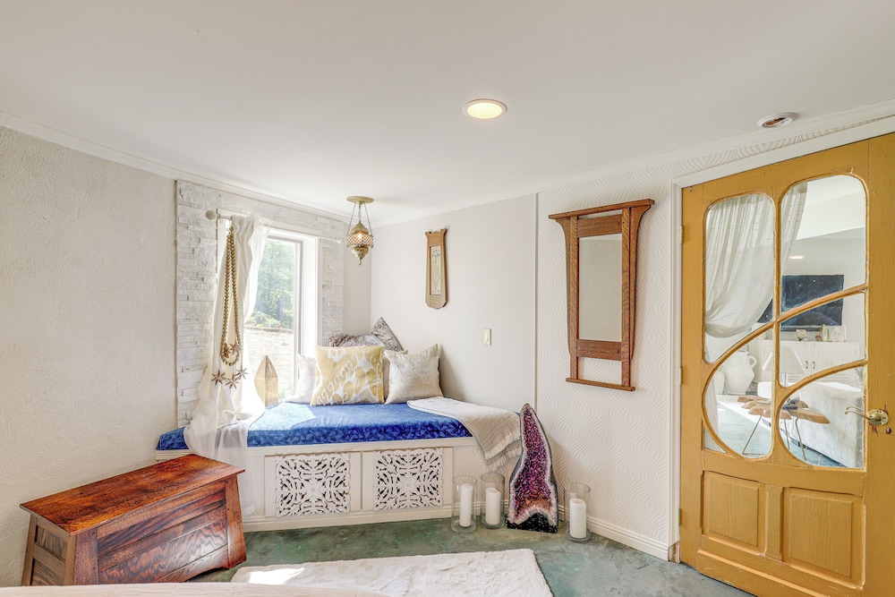 Unique Mountain-view Dome Home in Weaverville