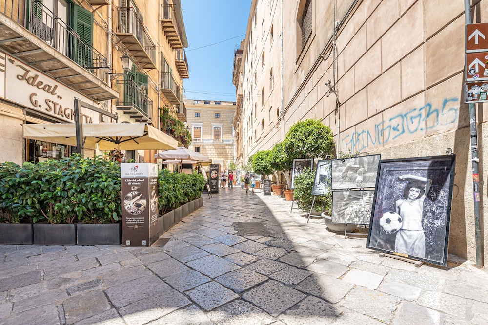 Giudici Three Bedrooms Apartment by Wonderful Italy