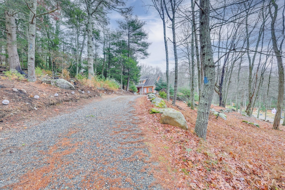 Secluded Family Home Near Hiking in Voluntown!