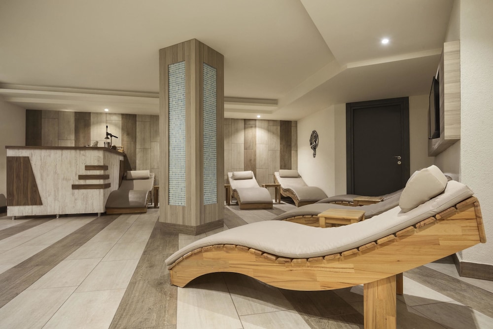 Ramada by Wyndham Mersin - Image 17