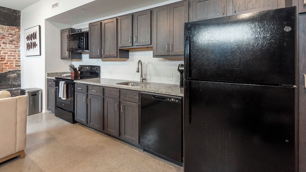  Landing Furnished Apartments Downtown Memphis