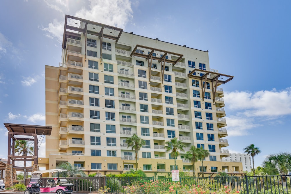 Elegant Destin Condo w/ Ocean Views: Walk to Beach view 3