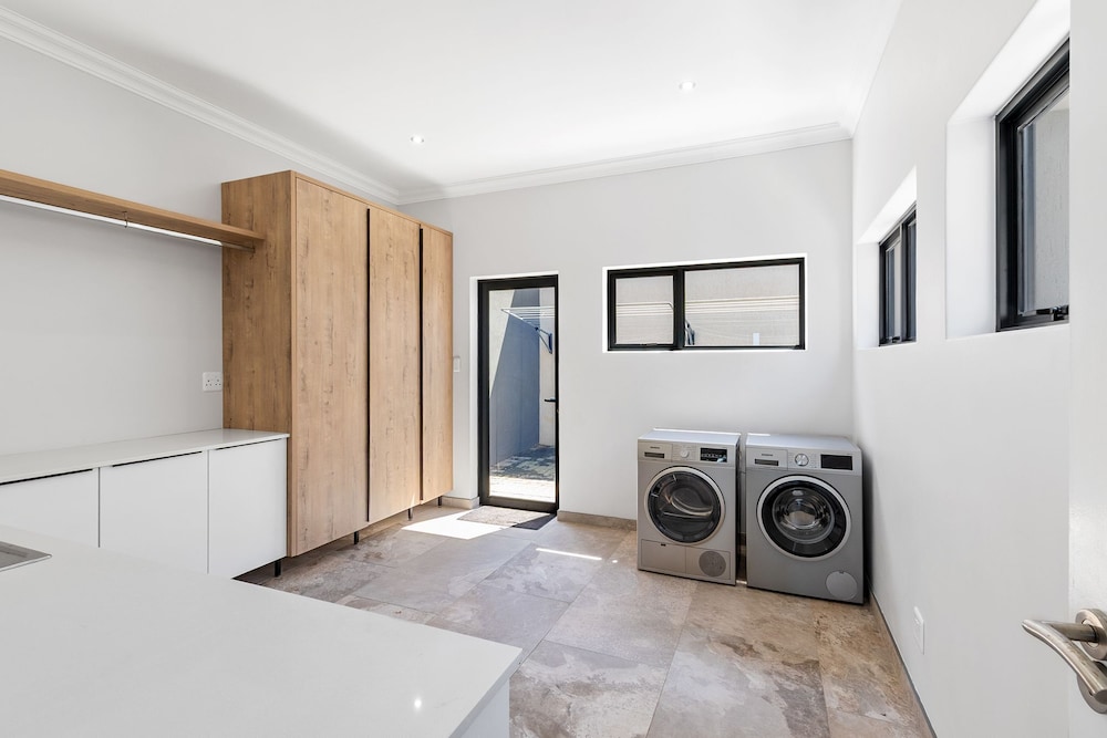 31 Flamink Crescent Ave