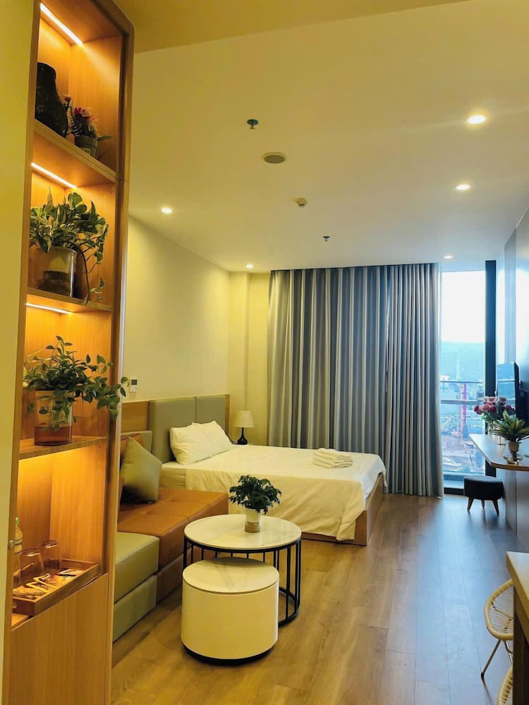 Halong Seaside Retreat