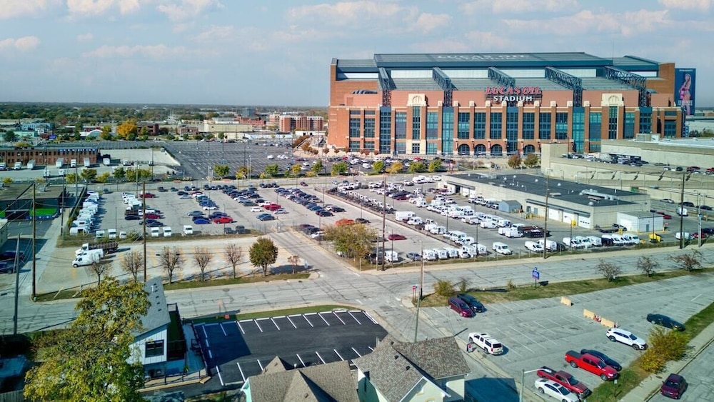 Indy Stadium Villas 701