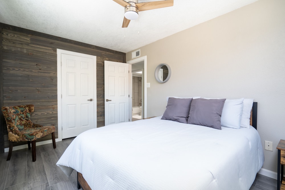 Clark Road Casita view 2