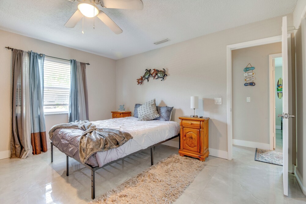 5 Mi to Beach: Retreat w/ Pool in Merritt Island