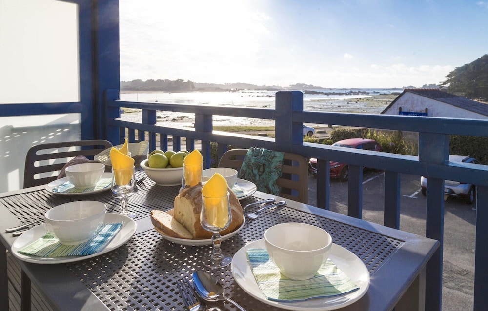 Apartment in Tregastel Near Renote Island