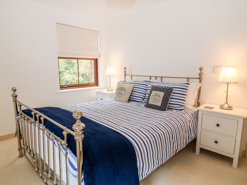 Looe Vacations - The Creekside - Property Image 5